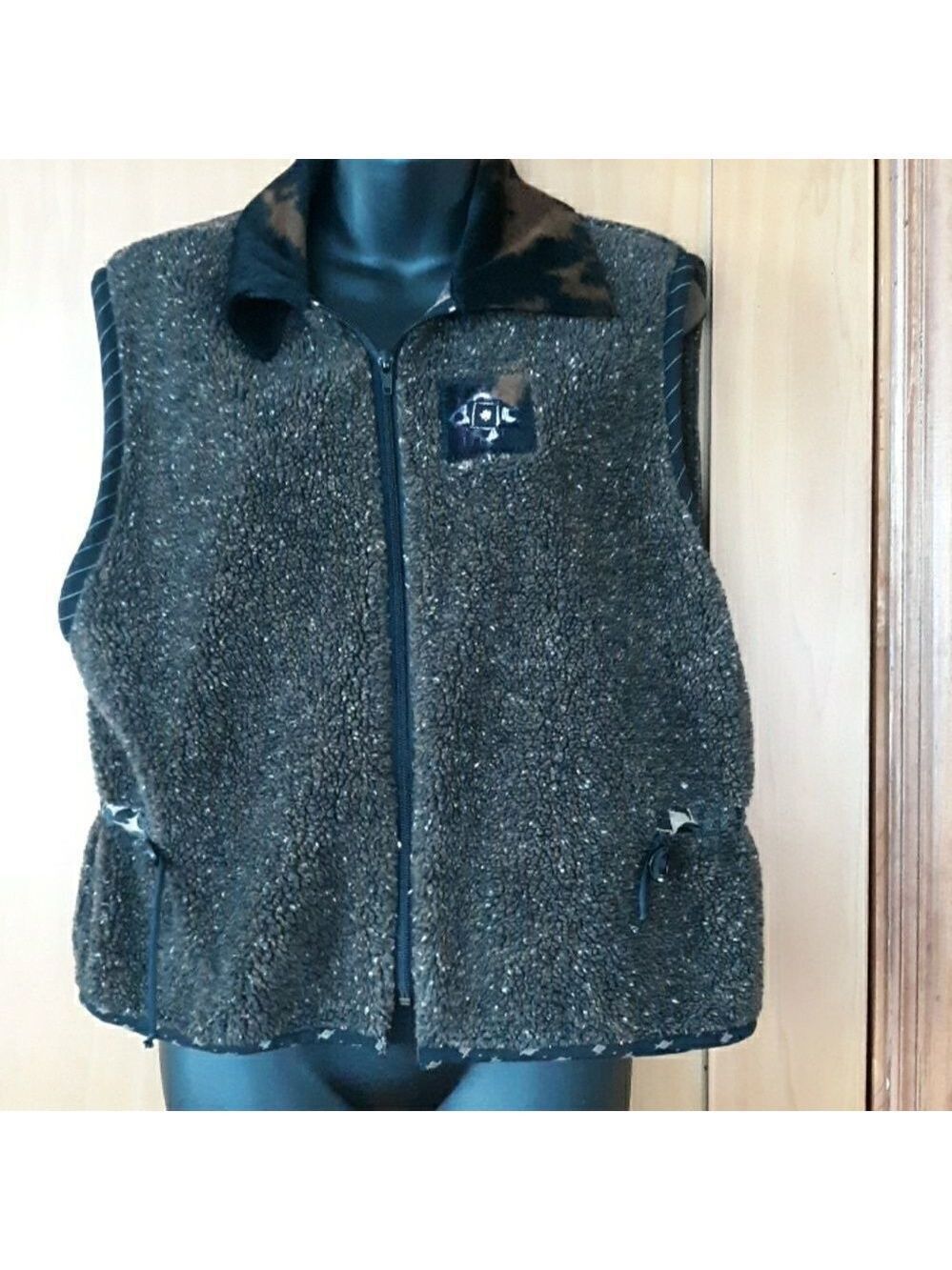 K.D. SPRING  VEST